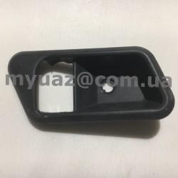 Облицовка внутренняя ручки двери УАЗ PATRIOT правая Облицовка внутренняя ручки двери УАЗ PATRIOT правая